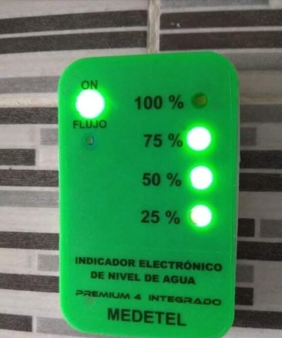 Indicador de nivel de agua verde